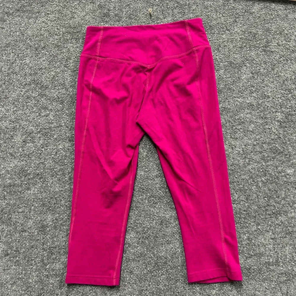 Nike Leggings Womens Size XS Pink Dri-Fit Cropped Athletic Performance Tights